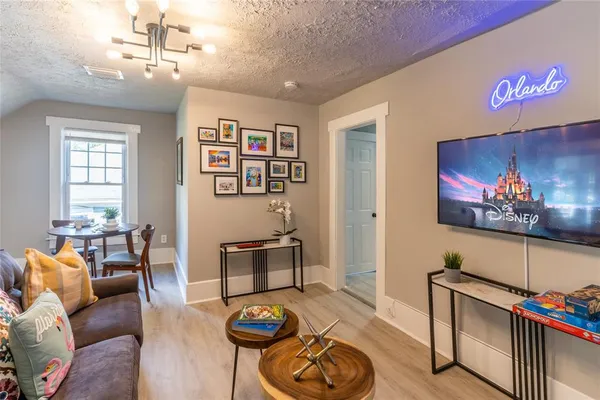 $1,900 | 515 Daniels Avenue, Orlando, FL 32801