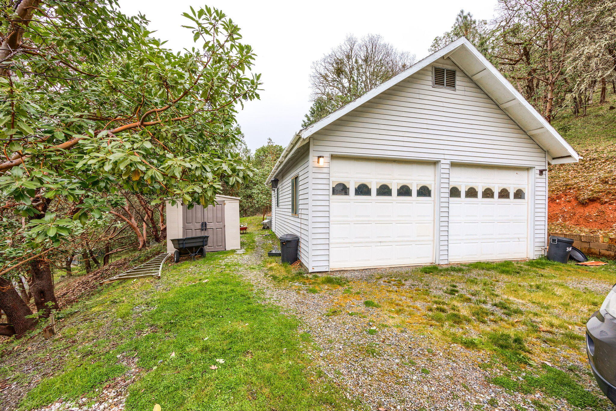 2109 Knowles Road Medford, OR 97501 - Photo 18 of 67 18-web-or-mls-ApxKR (18)