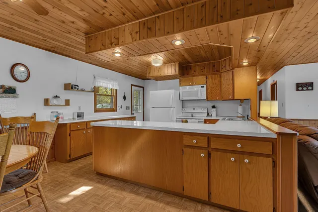 $485,000 | 11680 Bluebird Drive, Sauk Centre, MN 56378