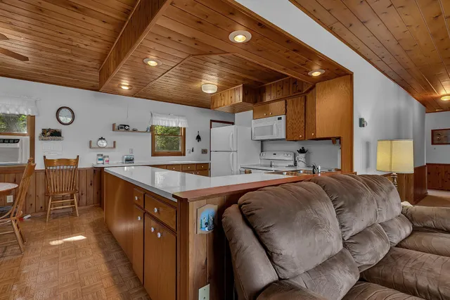 $485,000 | 11680 Bluebird Drive, Sauk Centre, MN 56378