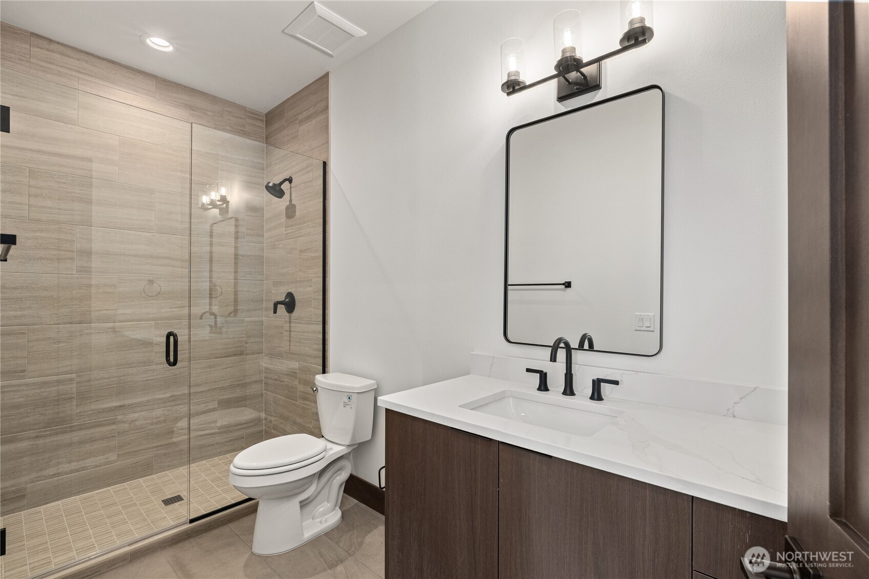 105 Riverbend Loop Cle Elum, WA 98922 - Photo 13 of 22 a bathroom with a sink a toilet and shower