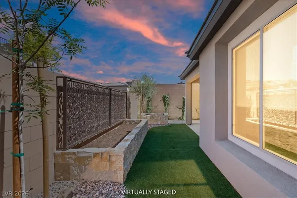 $595,000 | 135 Grannus Creek Lane, Henderson, NV 89011
