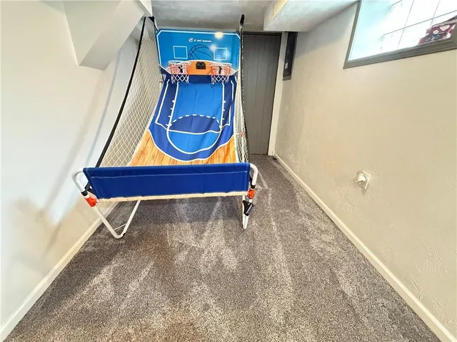 $200,000 | 6808 Monroe Avenue, West Mifflin, PA 15122