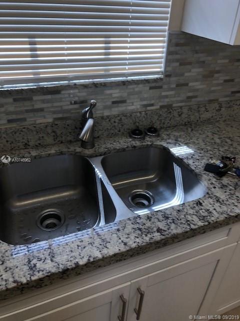 9740 Northwest 5th Avenue, Unit 9740 Miami, FL 33150 - Photo 6 of 12