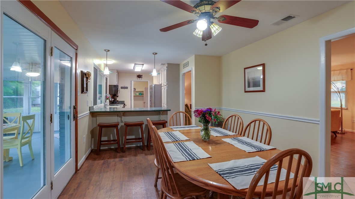 13605 Rockingham Road Savannah, GA 31419 - Photo 8 of 39 Dining area with extra space at the counter