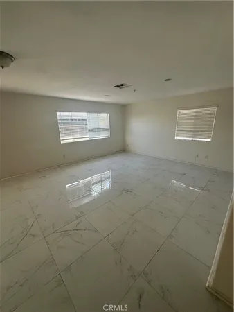 $4,000 | 16623 Almaden Drive, Fontana, CA 92336