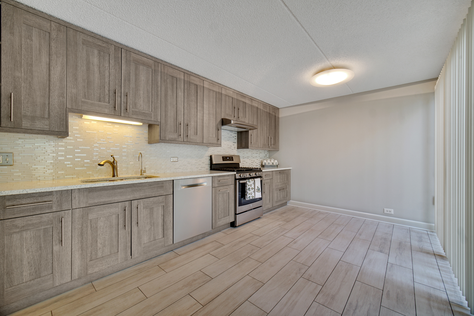 1730 Seton Road Northbrook, IL 60062 - Photo 7 of 27