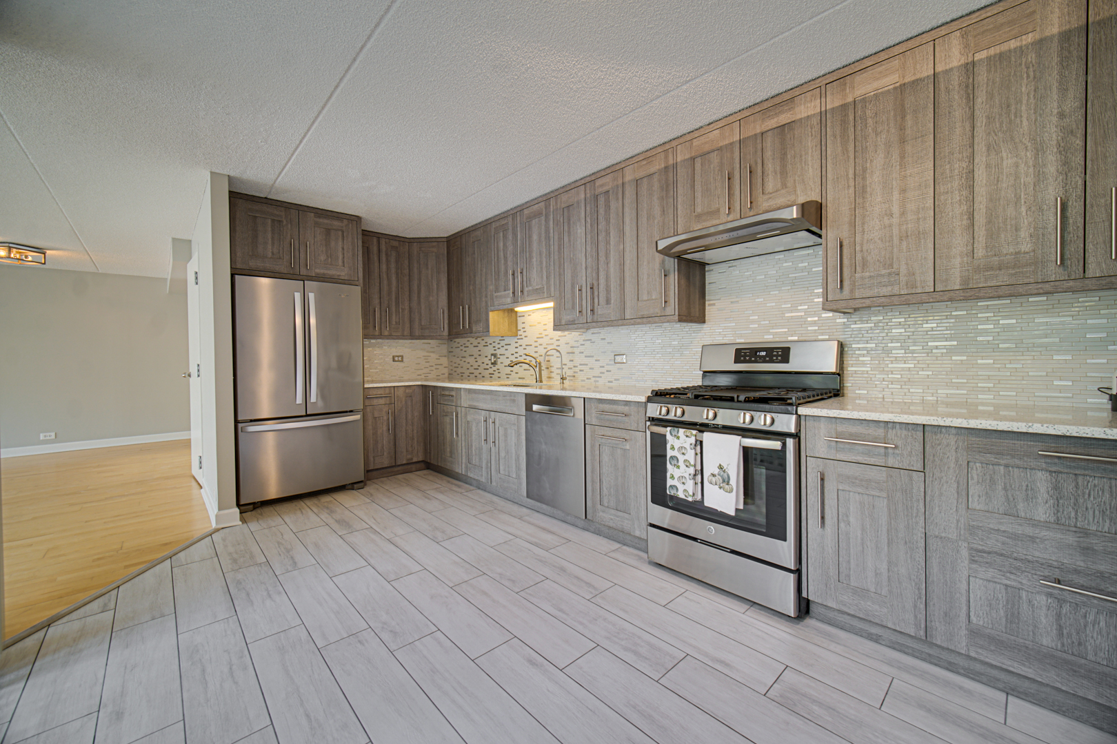 1730 Seton Road Northbrook, IL 60062 - Photo 8 of 27