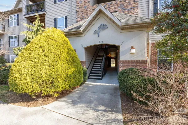 $239,000 | 176 Brickton Village Circle, Unit 206, Fletcher, NC 28732
