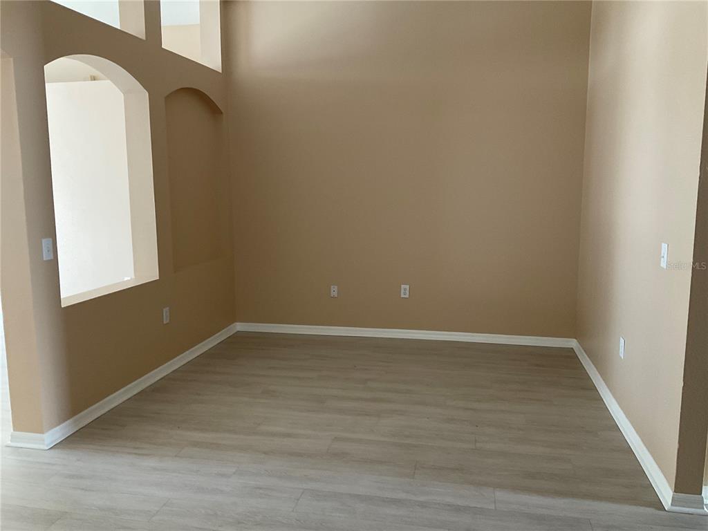 2717 Villa Drive Valrico, FL 33596 - Photo 8 of 19