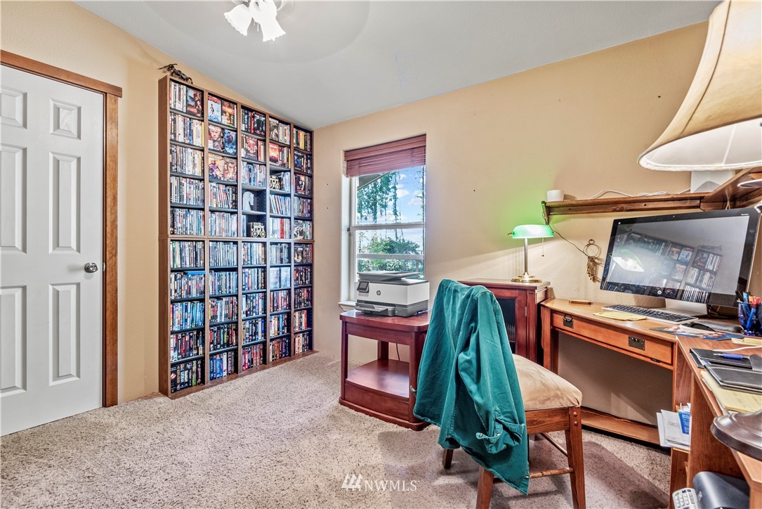 248-35 Burchett Road Onalaska, WA 98570 - Photo 12 of 32