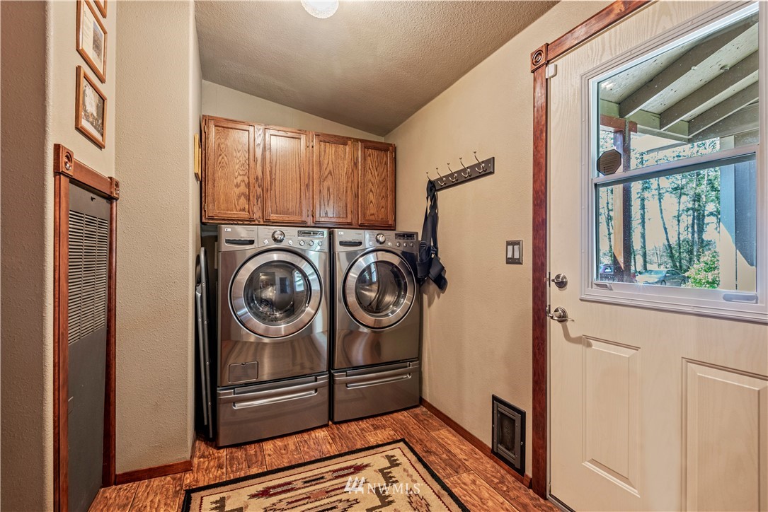 248-35 Burchett Road Onalaska, WA 98570 - Photo 17 of 32