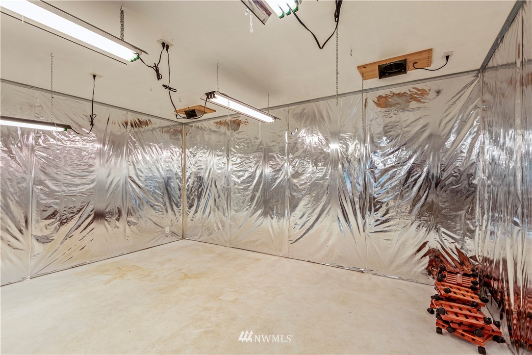 248-35 Burchett Road Onalaska, WA 98570 - Photo 26 of 32