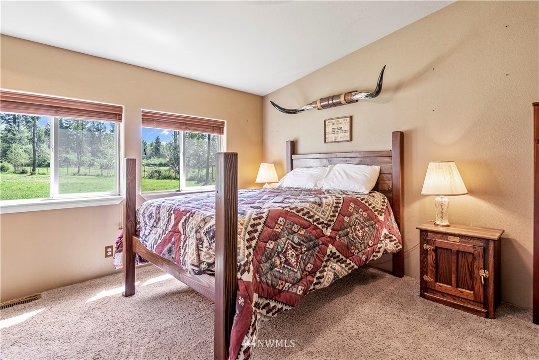 248-35 Burchett Road Onalaska, WA 98570 - Photo 7 of 32