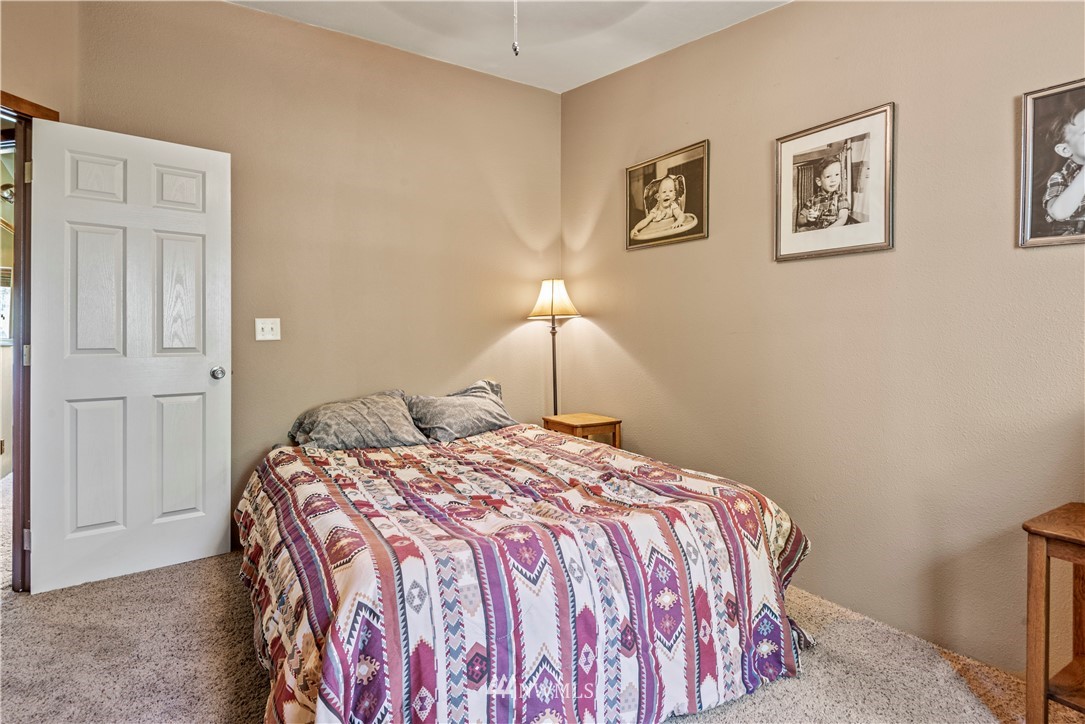 248-35 Burchett Road Onalaska, WA 98570 - Photo 10 of 32