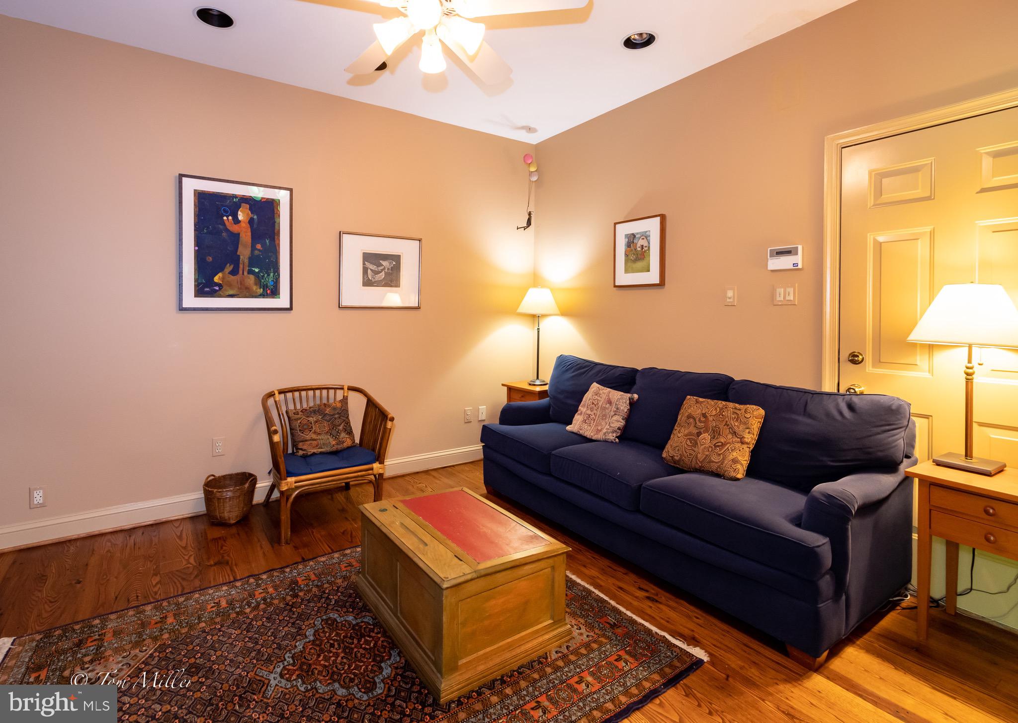 8 Roland Green, Unit 4 Baltimore, MD 21210 - Photo 13 of 76 Den Off Living Room