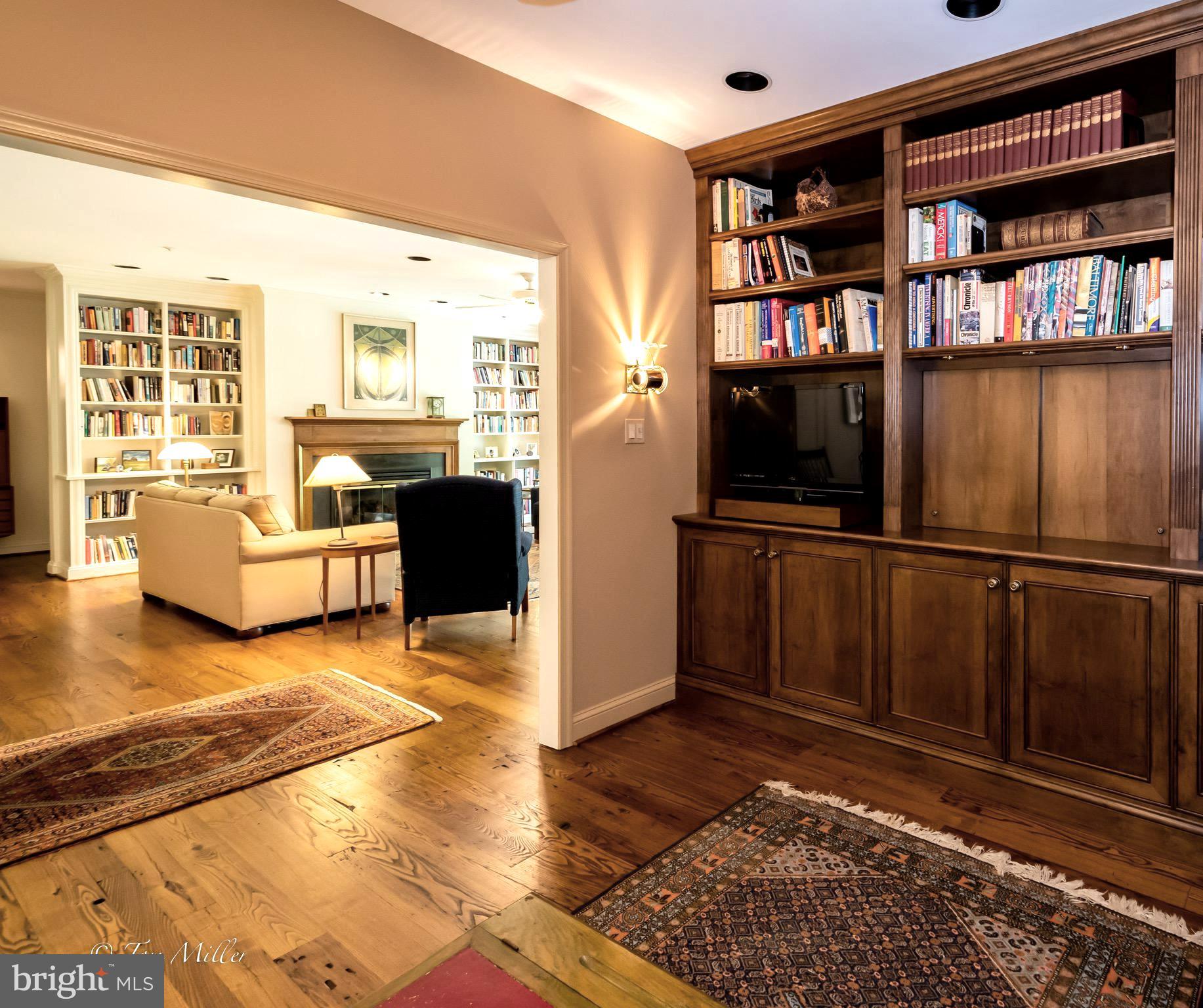 8 Roland Green, Unit 4 Baltimore, MD 21210 - Photo 14 of 76 Den