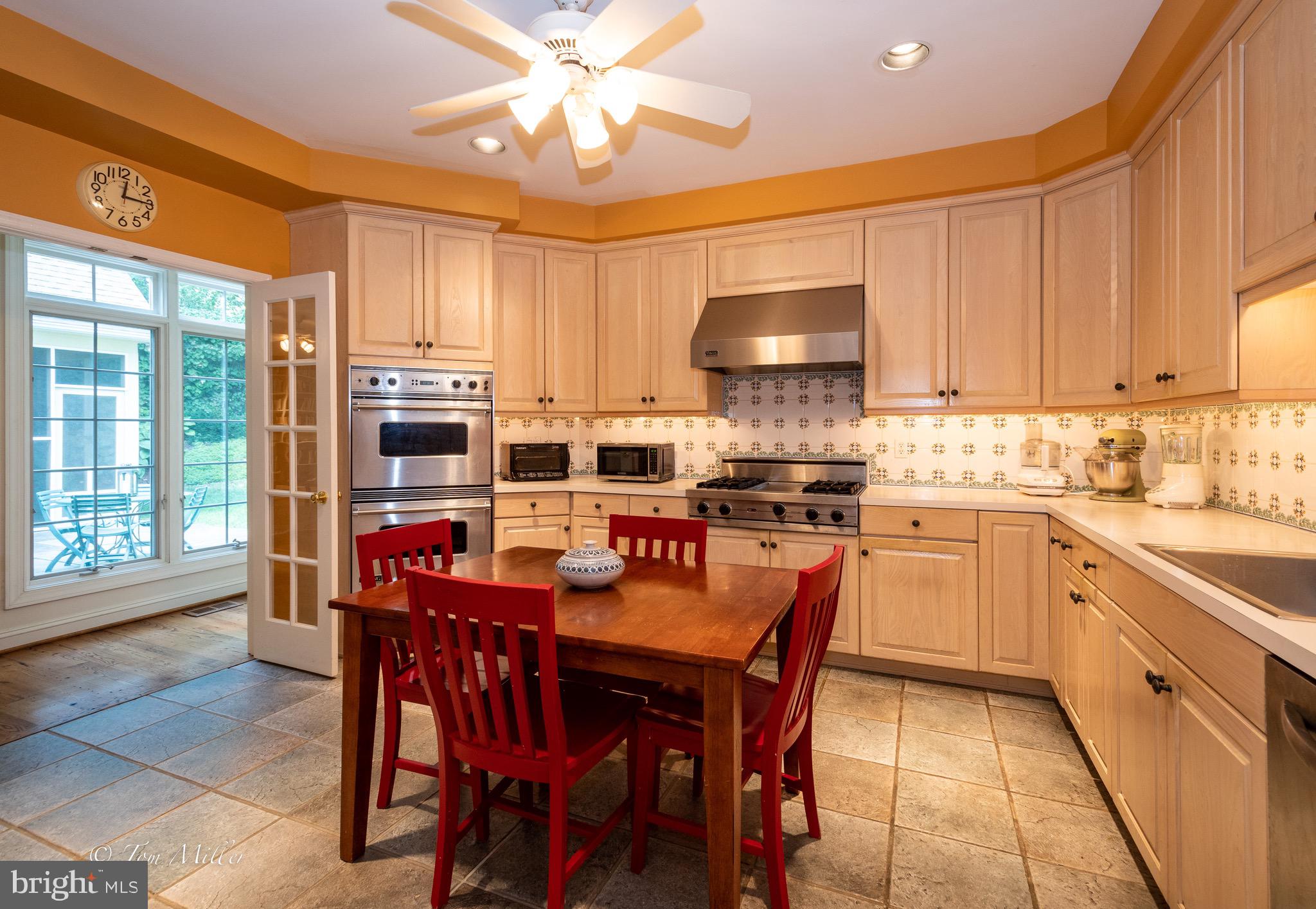 8 Roland Green, Unit 4 Baltimore, MD 21210 - Photo 16 of 76 Kitchen
