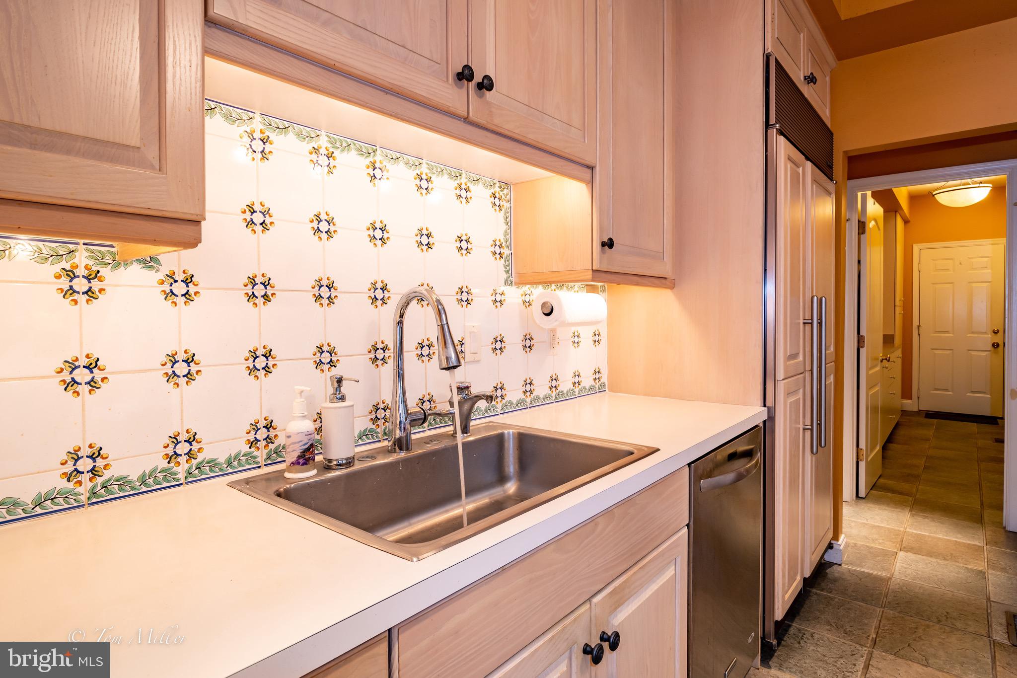 8 Roland Green, Unit 4 Baltimore, MD 21210 - Photo 20 of 76 Kitchen