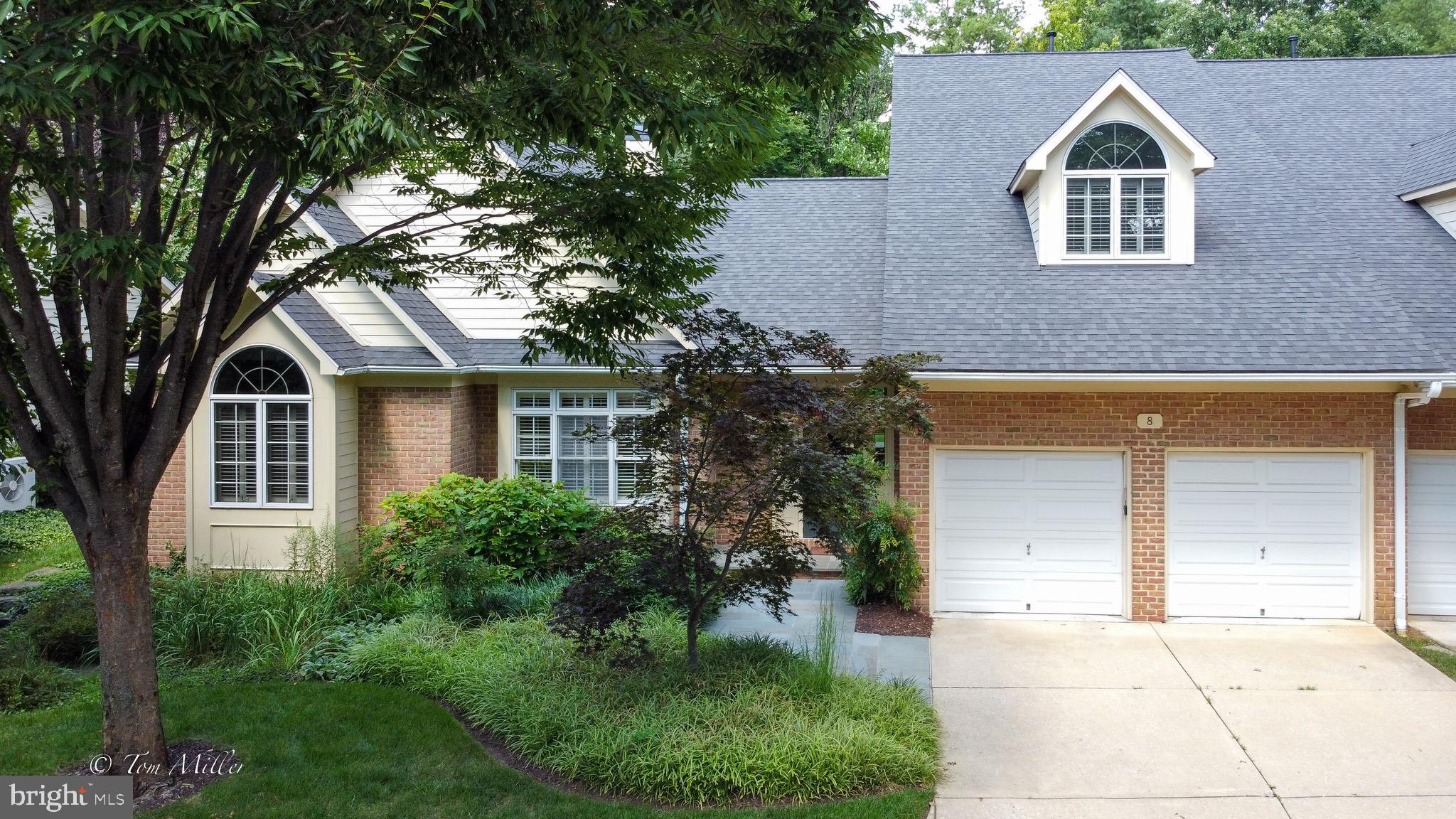 8 Roland Green, Unit 4 Baltimore, MD 21210 - Photo 2 of 76 Front of House