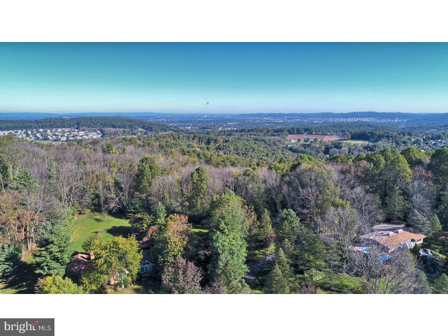 13 Stephanie Circle Sinking Spring, PA 19608 - Photo 3 of 8