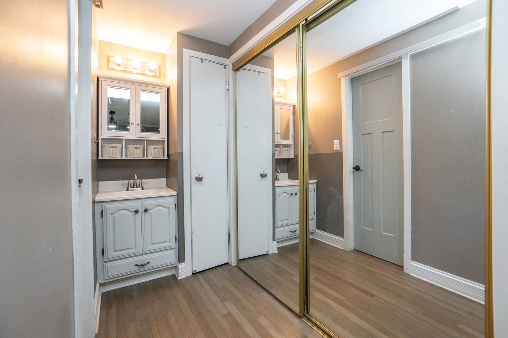 1400 Cooper Road Hoffman Estates, IL 60169 - Photo 14 of 32