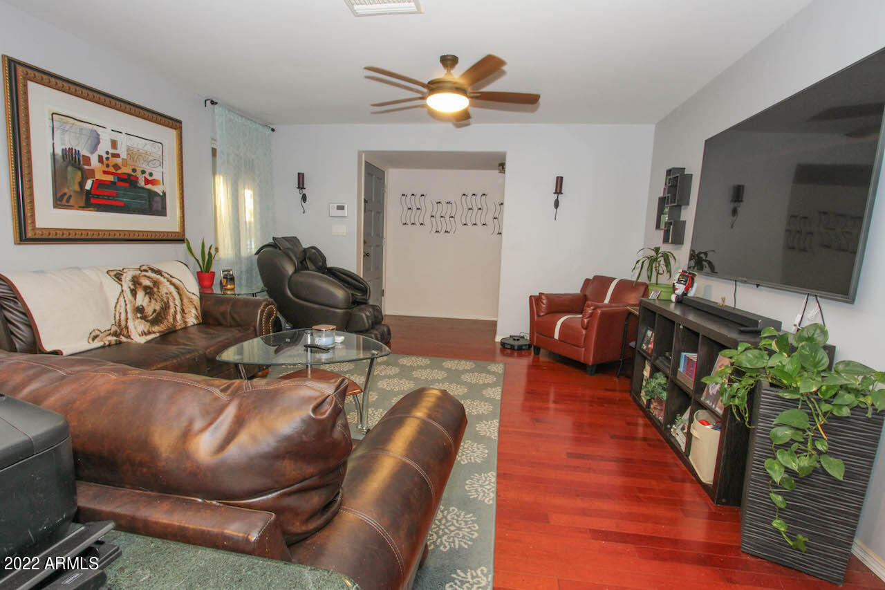 5654 West Mountain View Road Glendale, AZ 85302 - Photo 11 of 54 5654 W Mountain View RD-23