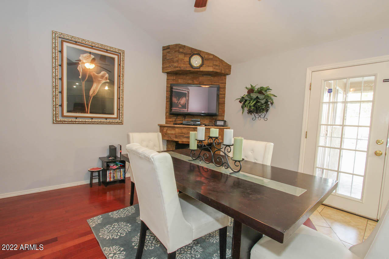 5654 West Mountain View Road Glendale, AZ 85302 - Photo 13 of 54 5654 W Mountain View RD-28