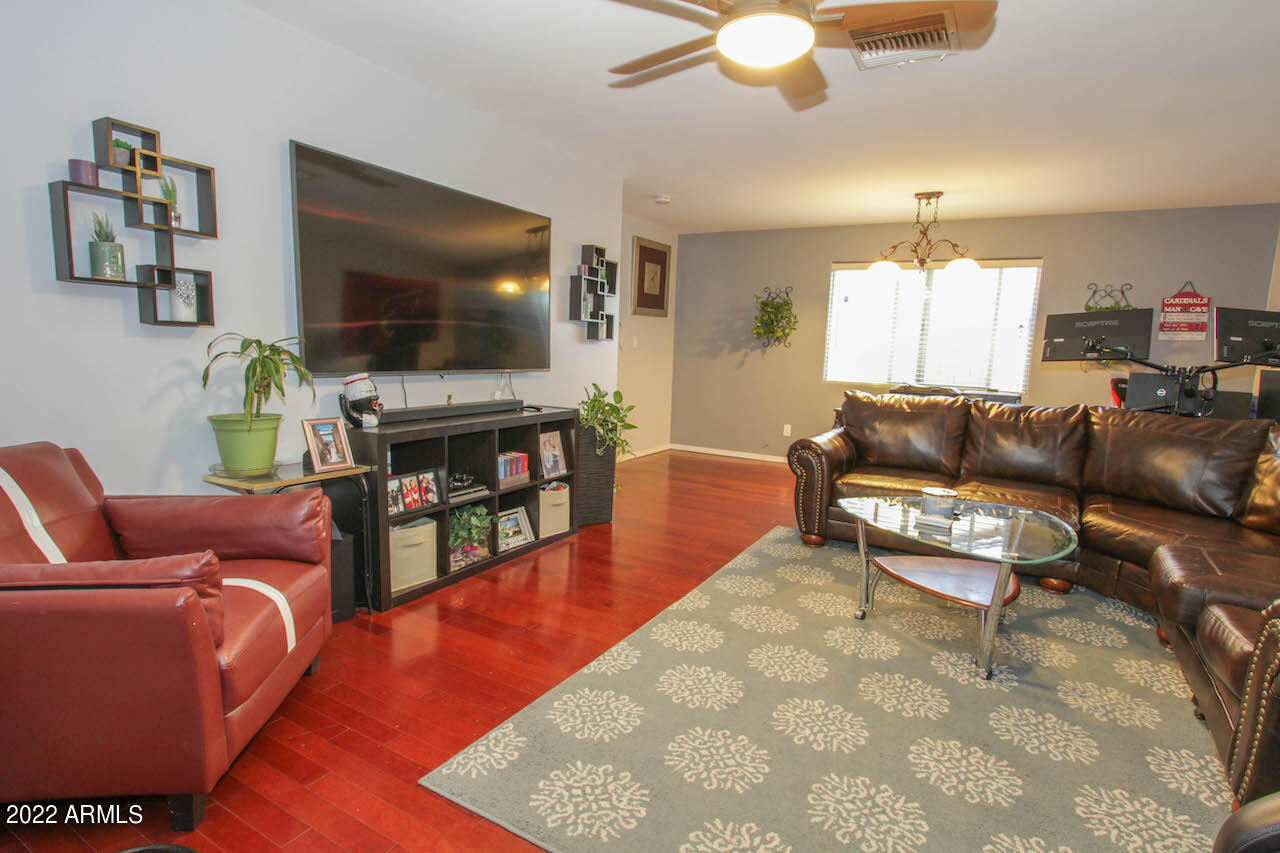 5654 West Mountain View Road Glendale, AZ 85302 - Photo 9 of 54 5654 W Mountain View RD-21
