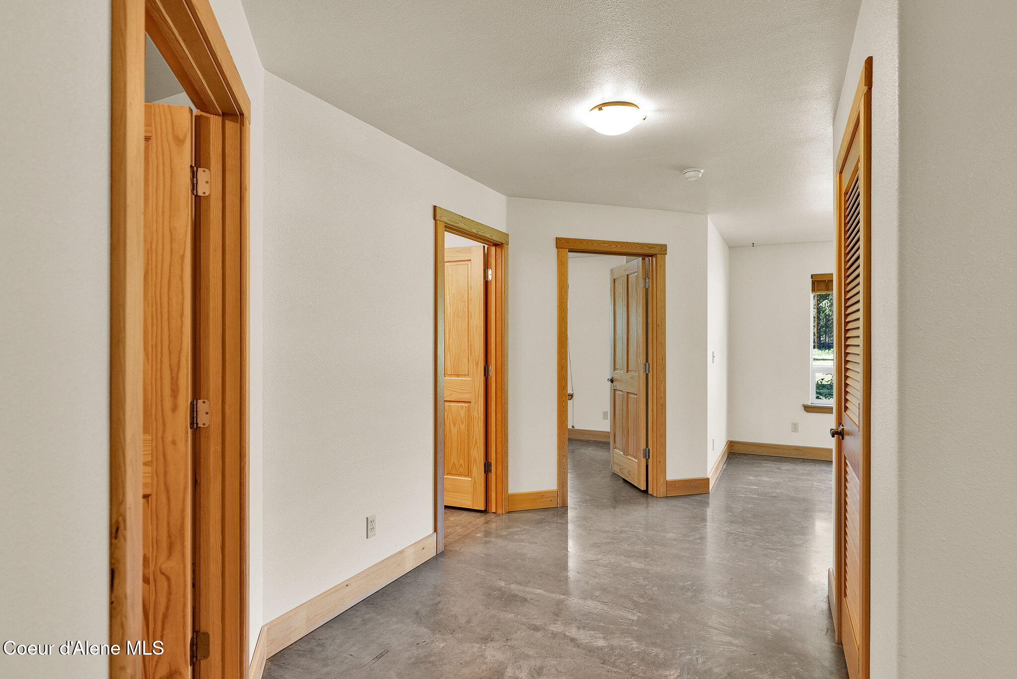551 Star Road Moyie Springs, ID 83845 - Photo 14 of 85 12-web-or-mls-SkyLight - Star (JG)-28