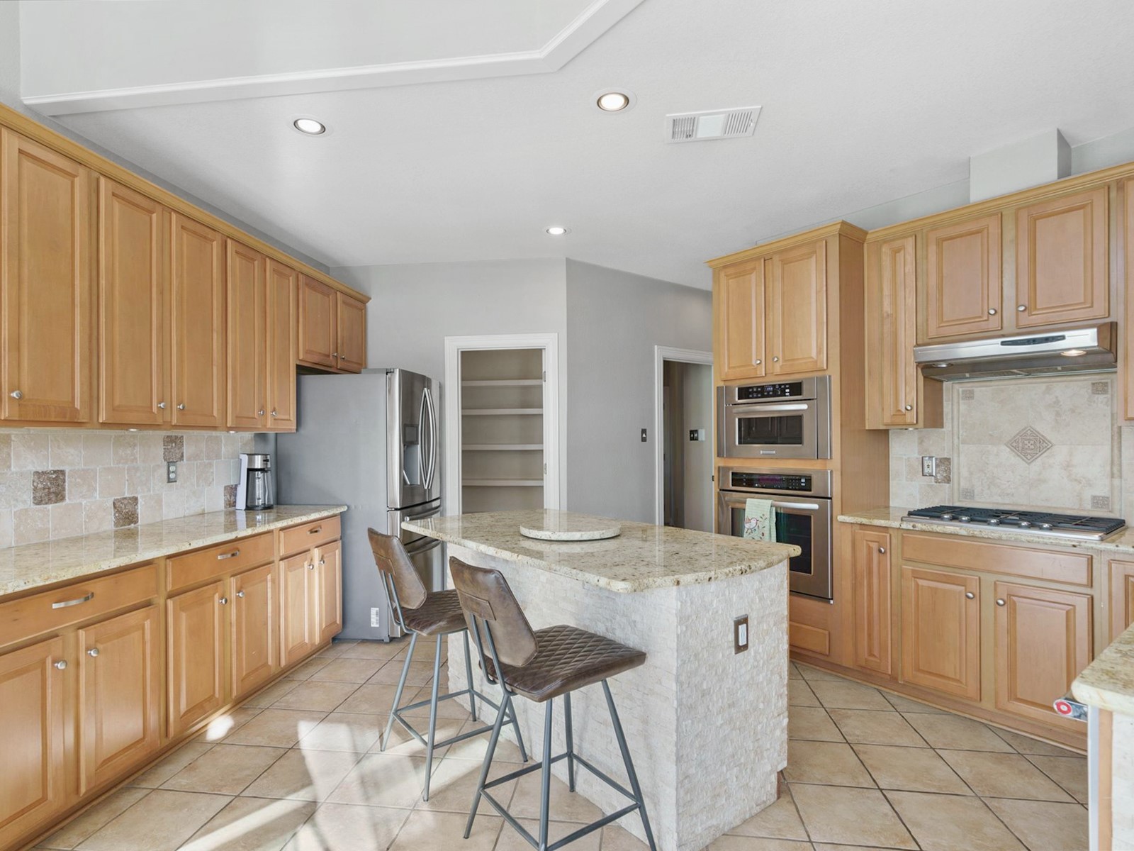 1005 Overlook Bend Leander, TX 78641 - Photo 9 of 25