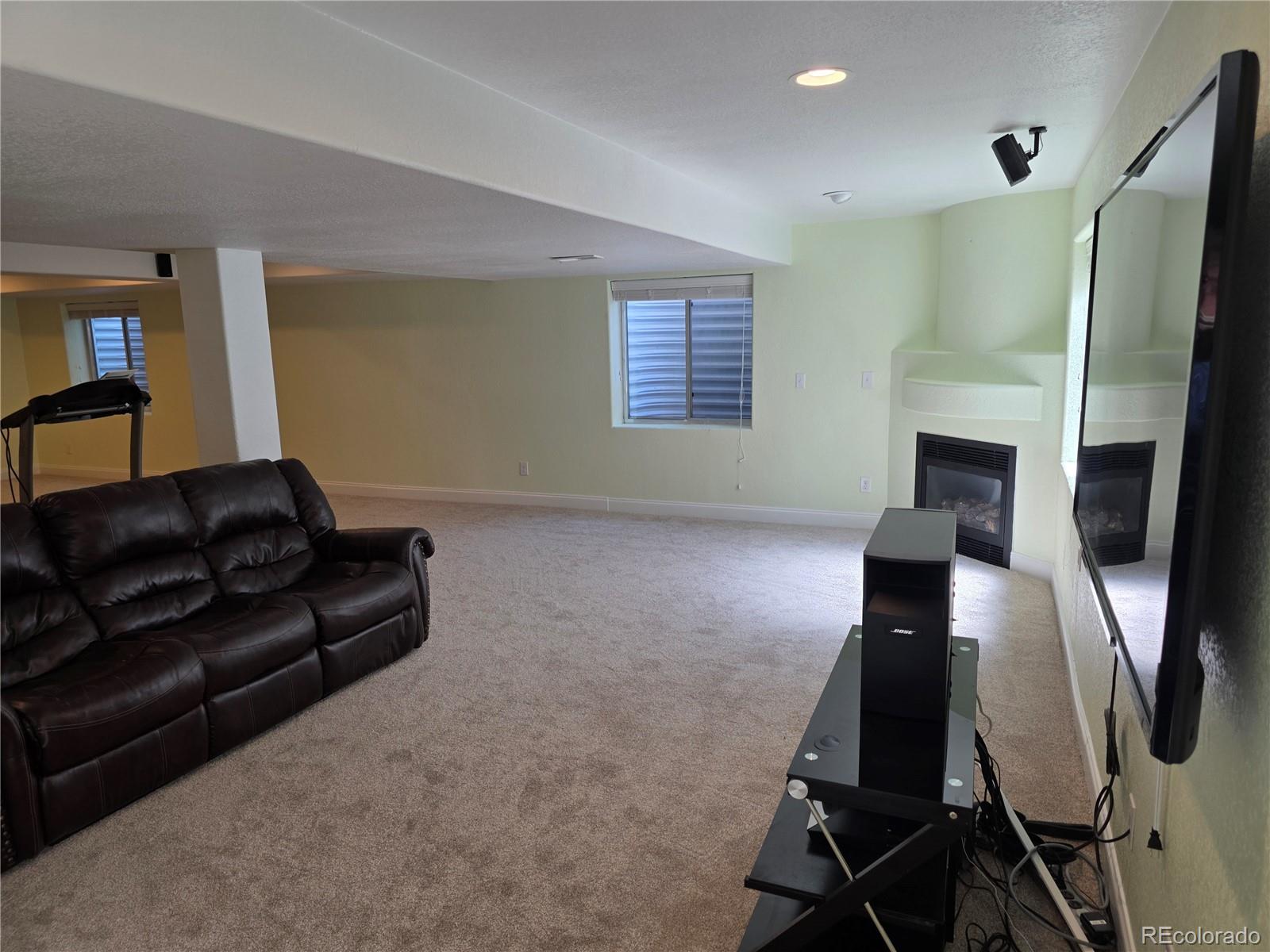 3430 Chandon Way Highlands Ranch, CO 80126 - Photo 32 of 42 Gallery Image 32
