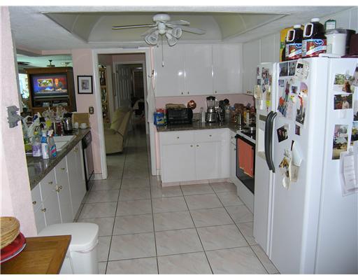 1170 Dolphin Road Singer Island, FL 33404 - Photo 4 of 13 Additional Photo