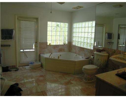 1170 Dolphin Road Singer Island, FL 33404 - Photo 6 of 13 Additional Photo