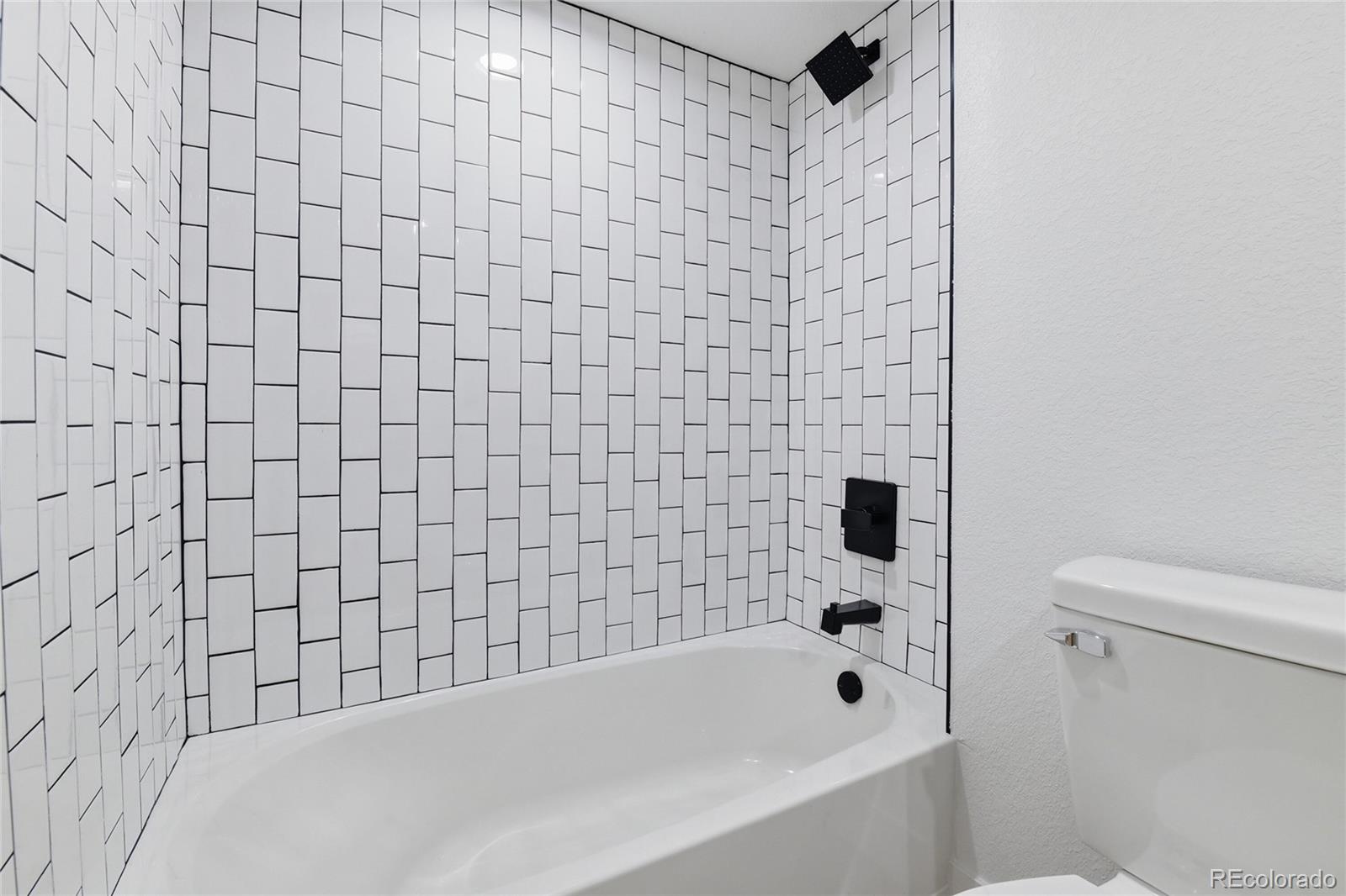 4482 Fairplay Way Denver, CO 80239 - Photo 15 of 25