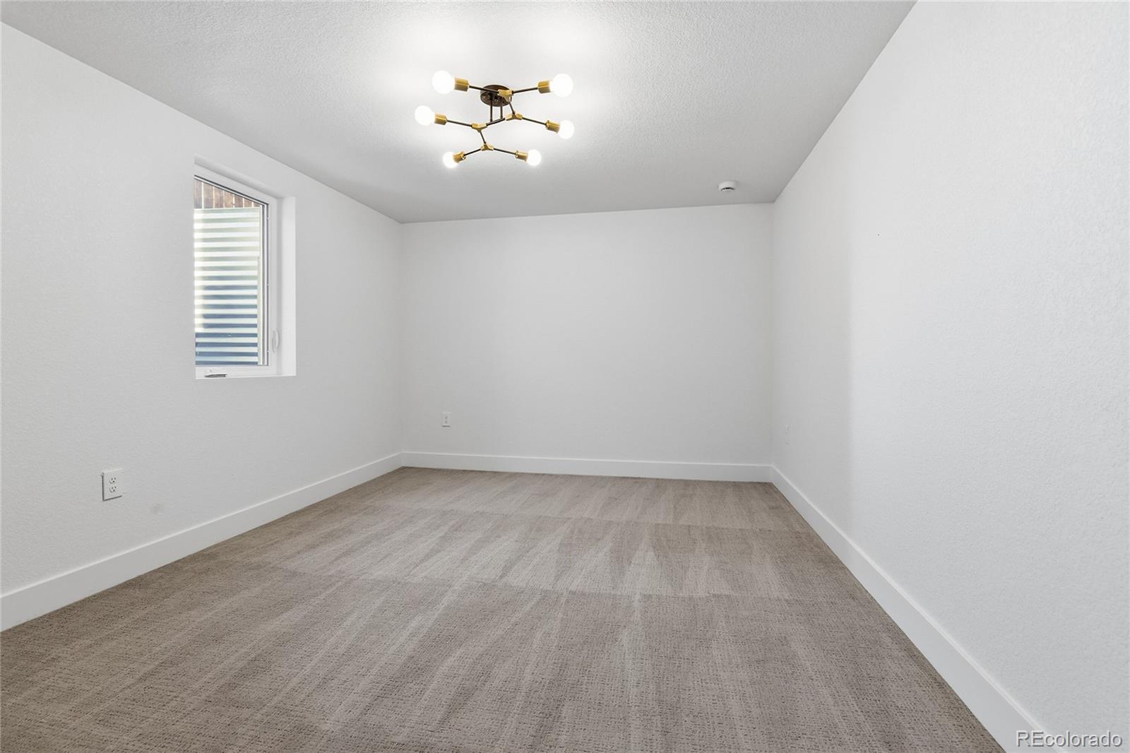 4482 Fairplay Way Denver, CO 80239 - Photo 16 of 25