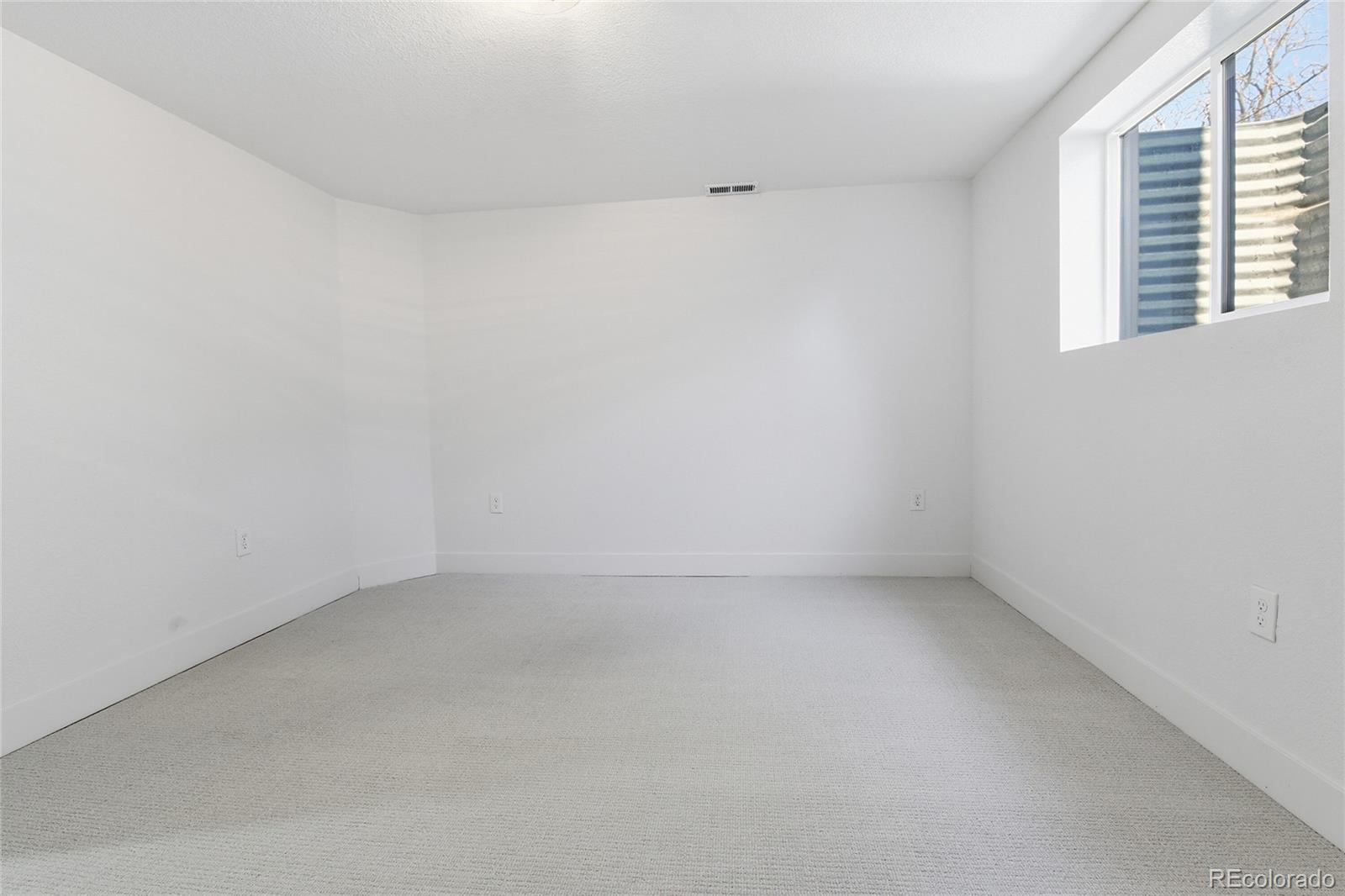 4482 Fairplay Way Denver, CO 80239 - Photo 19 of 25