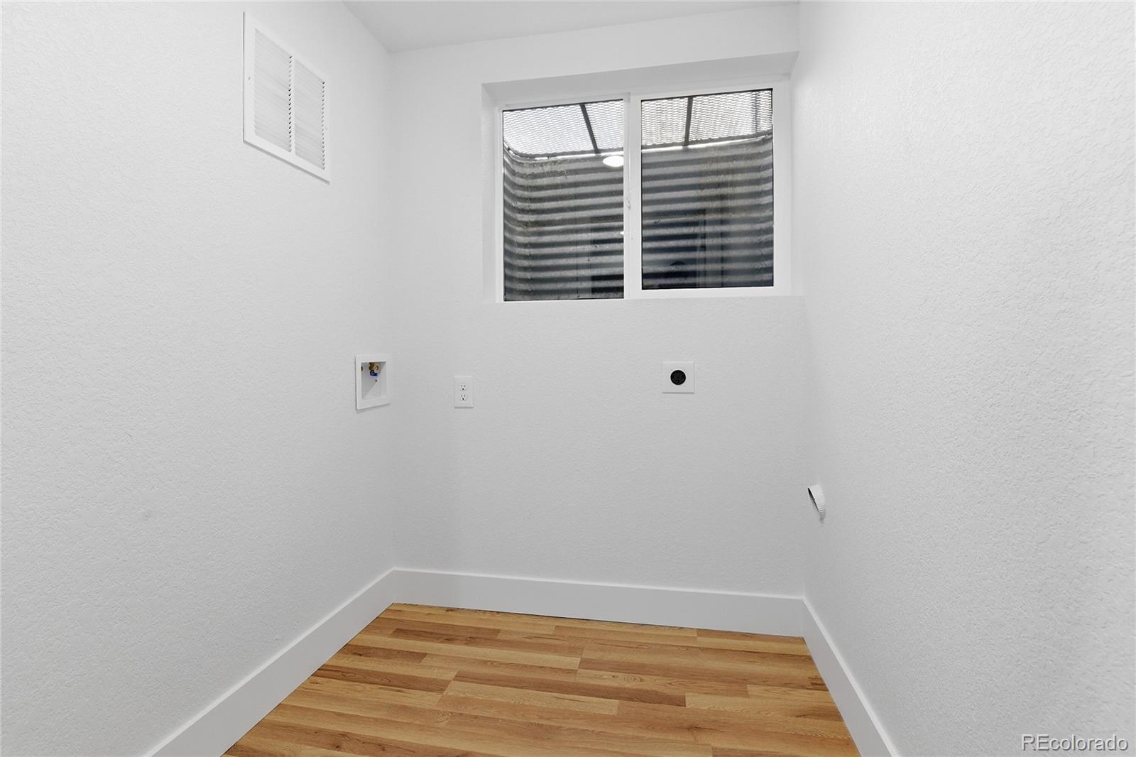 4482 Fairplay Way Denver, CO 80239 - Photo 20 of 25