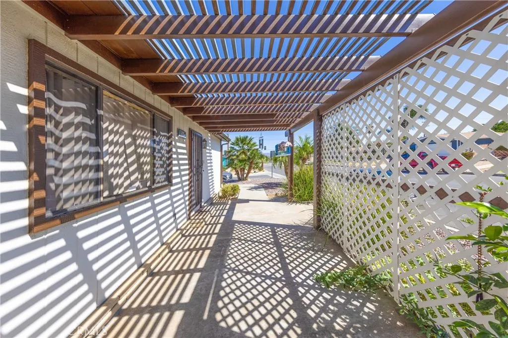 602 Roadrunner Way Perris, CA 92570 - Photo 8 of 34