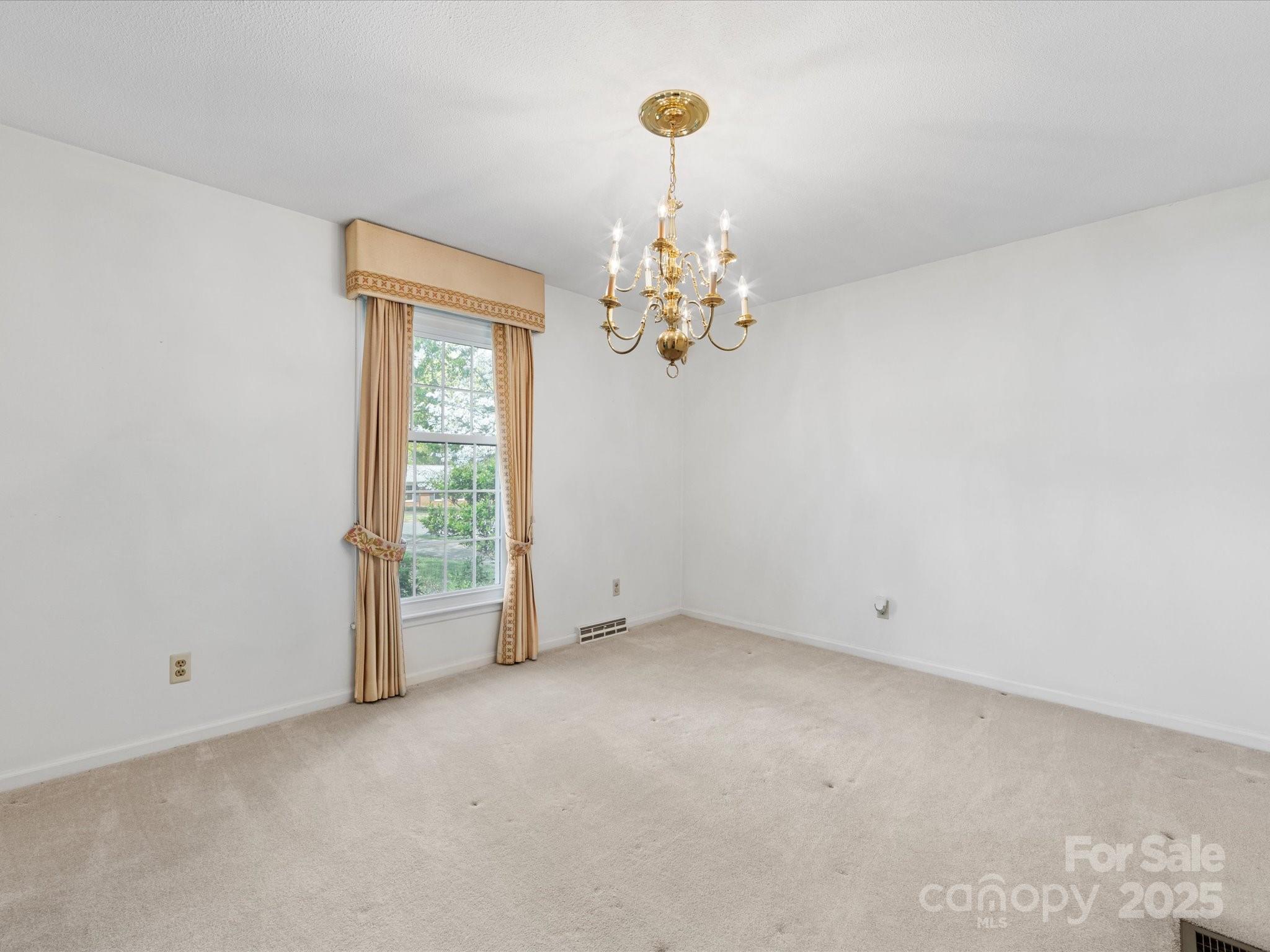 512 Holiday Road Gastonia, NC 28054 - Photo 19 of 42 Gallery Image 19