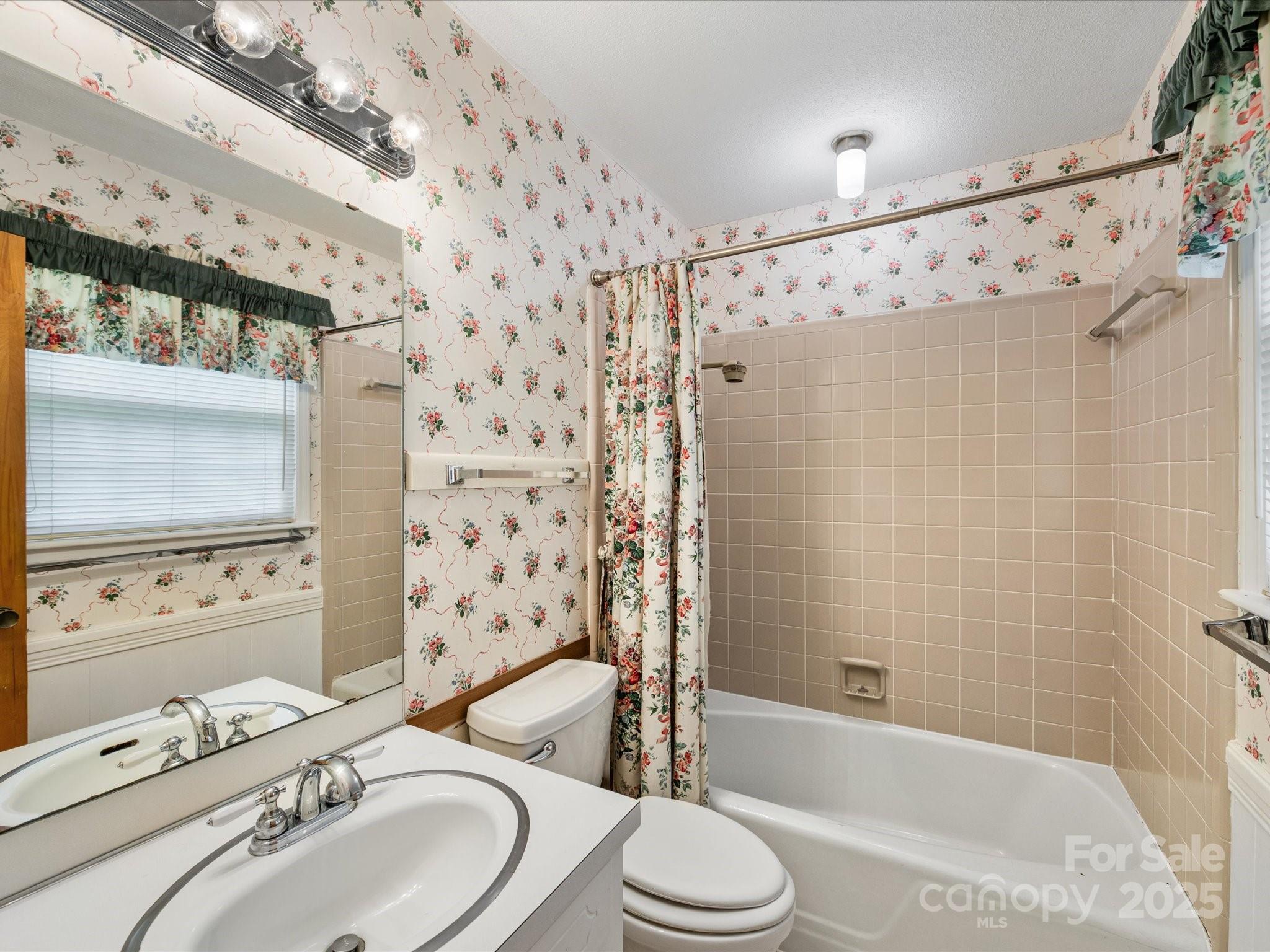 512 Holiday Road Gastonia, NC 28054 - Photo 30 of 42 Gallery Image 30