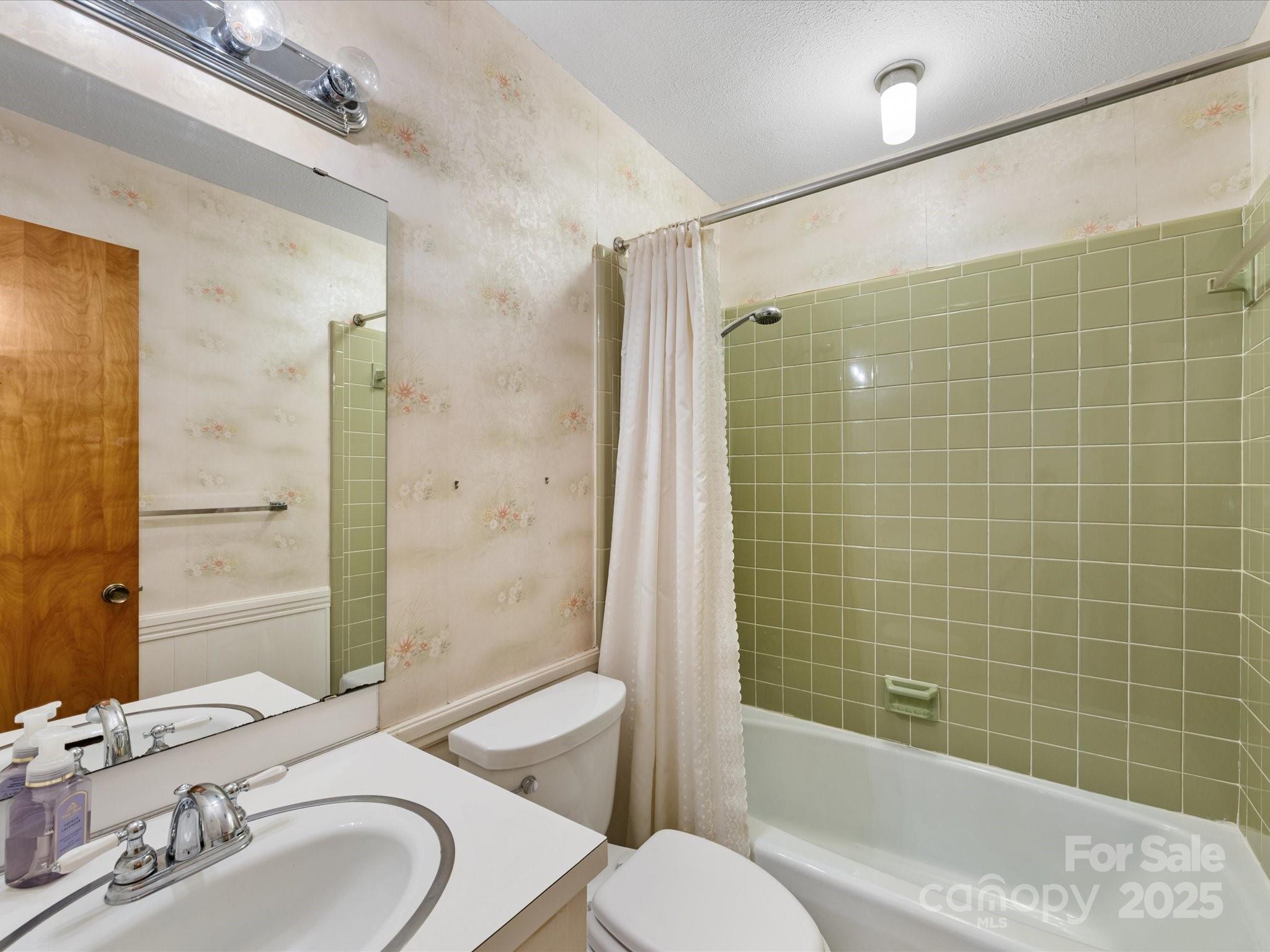512 Holiday Road Gastonia, NC 28054 - Photo 33 of 42 Gallery Image 33