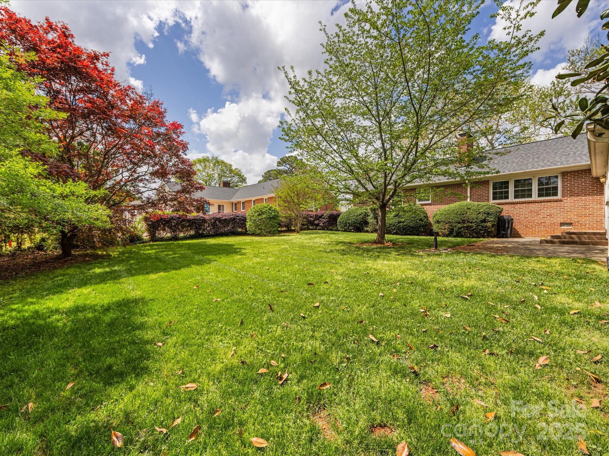 512 Holiday Road Gastonia, NC 28054 - Photo 37 of 42 Gallery Image 37