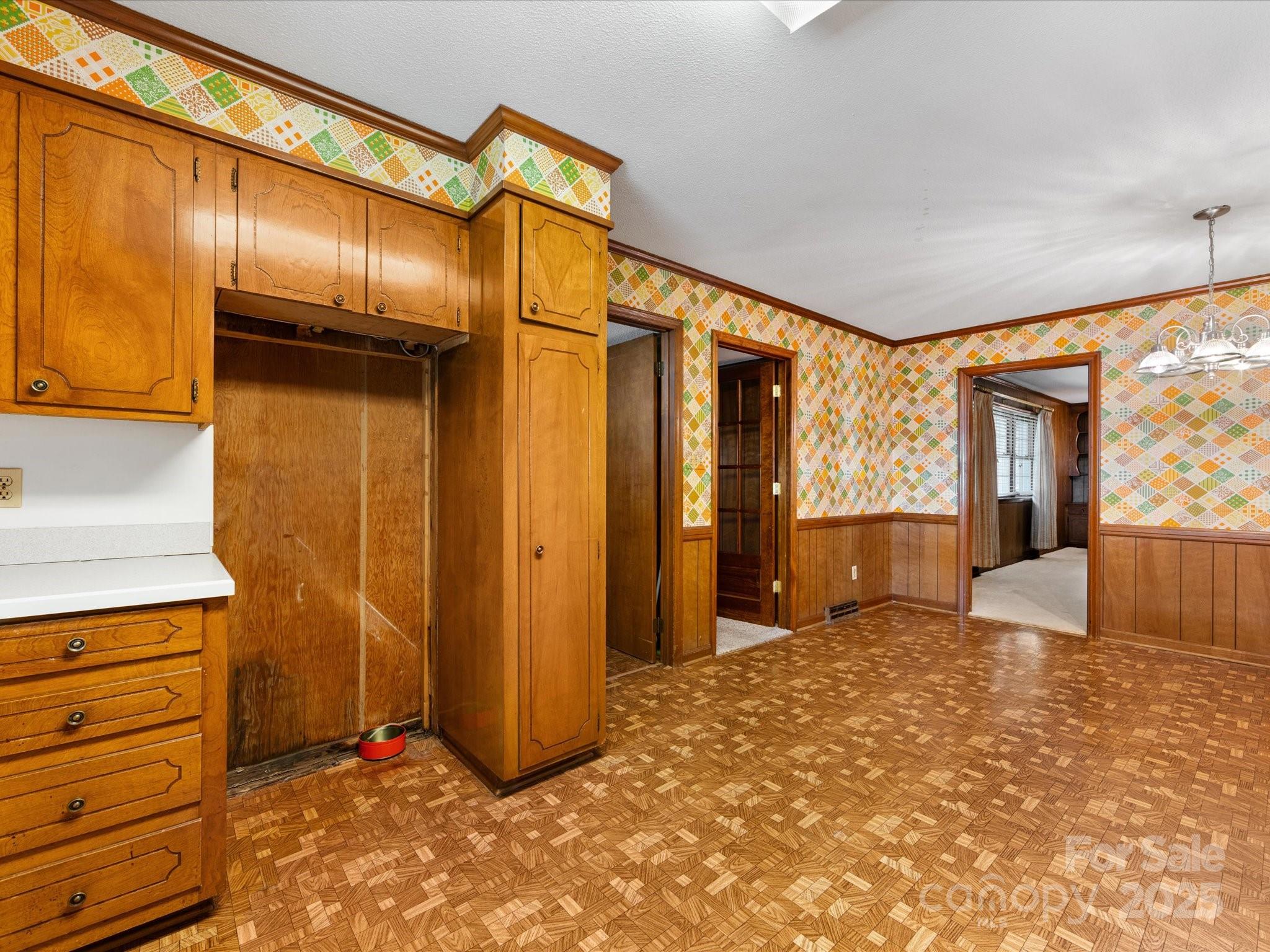 512 Holiday Road Gastonia, NC 28054 - Photo 8 of 42 Gallery Image 8