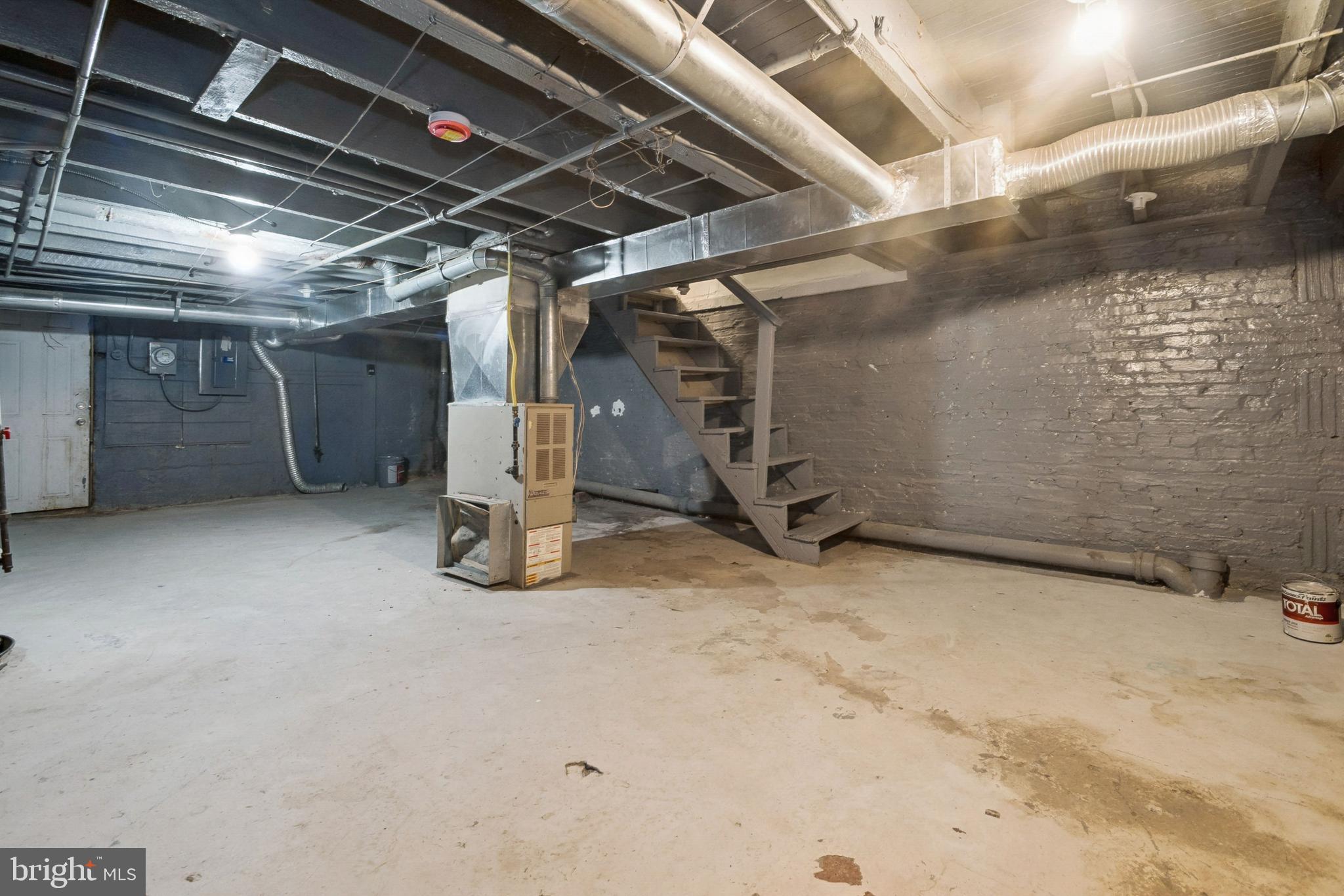 3020 Mathews Street Baltimore, MD 21218 - Photo 22 of 25 a view of a garage