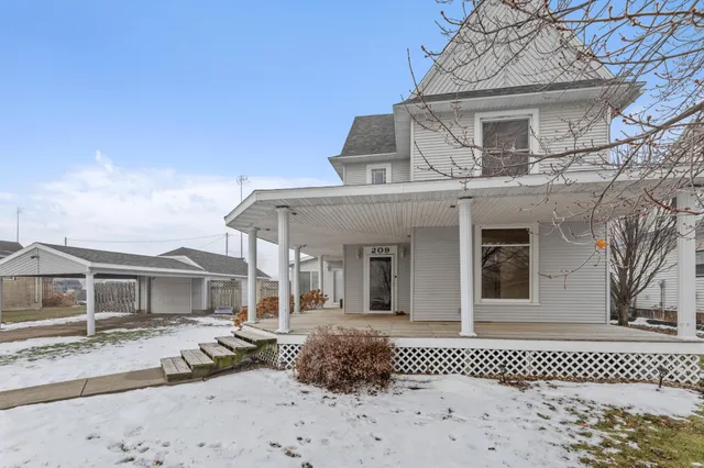 $210,000 | 209 South Oak Street, Mabel, MN 55954