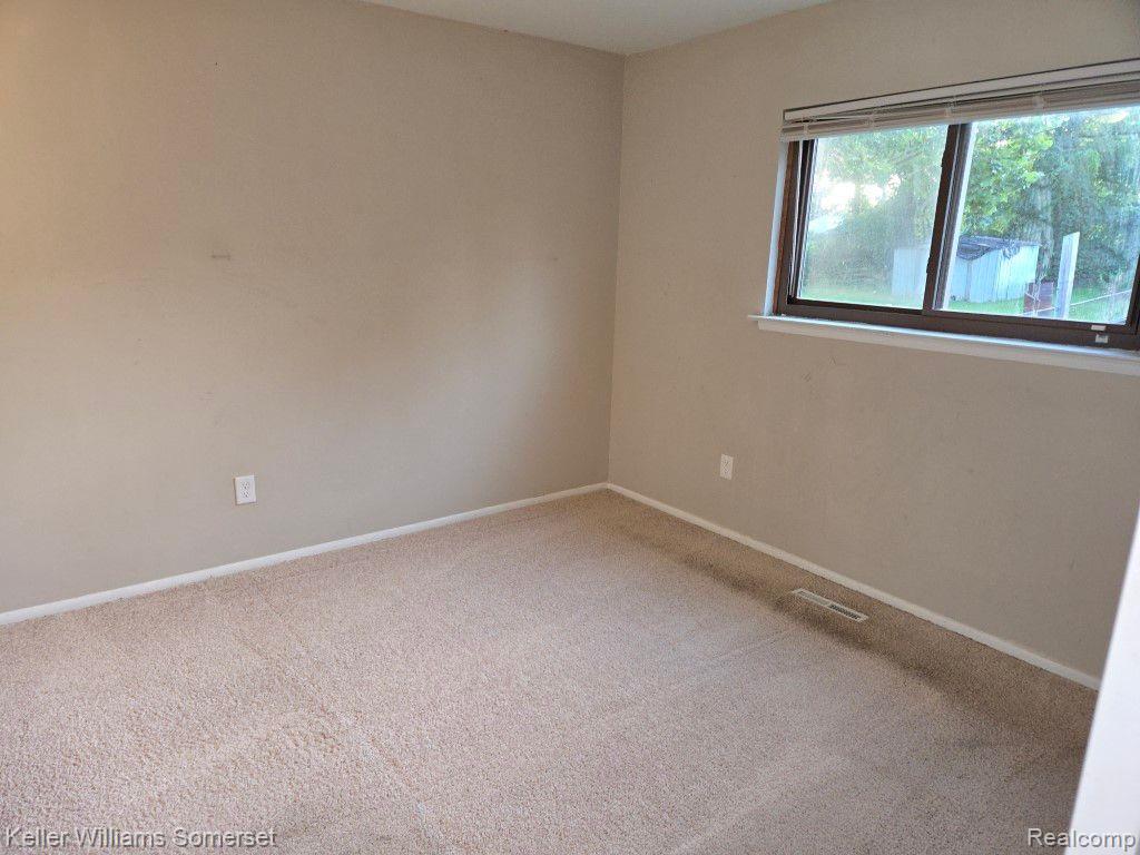 431 Maxwell Road Pontiac, MI 48342 - Photo 17 of 22 Gallery Image 17