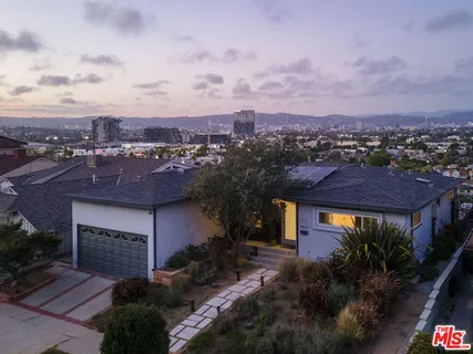 $2,650,000 | 5667 Aladdin Street, Los Angeles, CA 90008