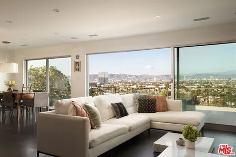 $2,650,000 | 5667 Aladdin Street, Los Angeles, CA 90008