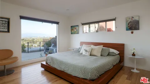 $2,650,000 | 5667 Aladdin Street, Los Angeles, CA 90008